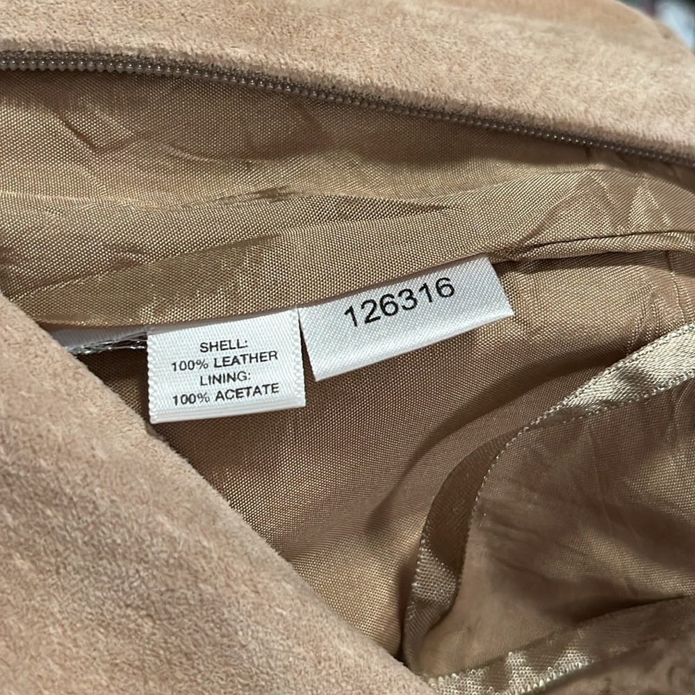 EUC Ann Taylor LOFT Leather skirt with pleats. SIZE 6. Tan - Picture 5 of 8